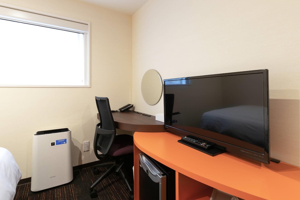 スタンダード ルーム ダブルベッド 1 台 禁煙 客室2 | コンフォートイン東京六本木