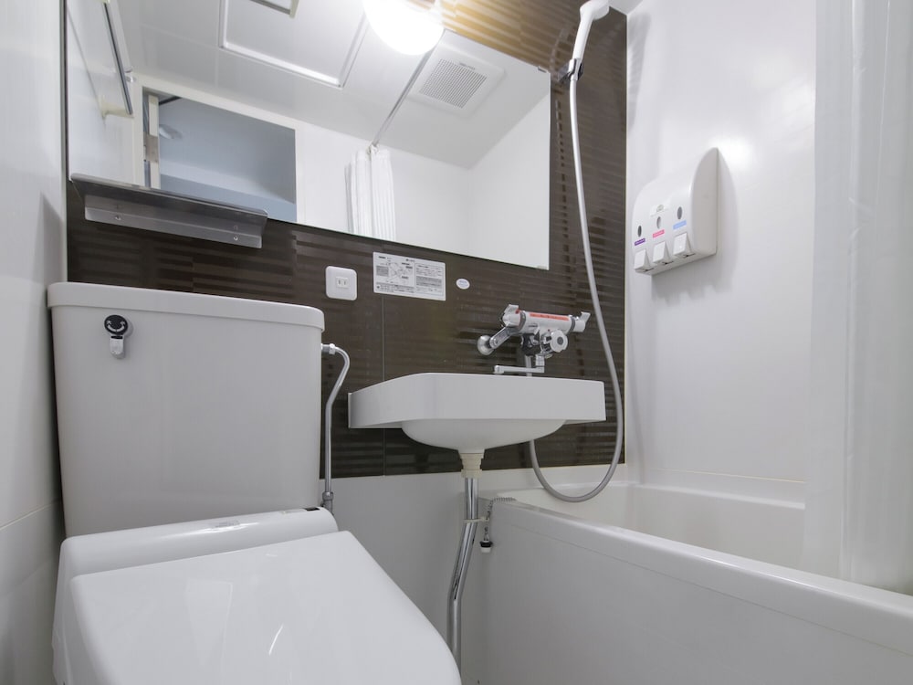 セミダブルルーム 禁煙 バスルーム4 | アパホテル〈TKP札幌駅前〉