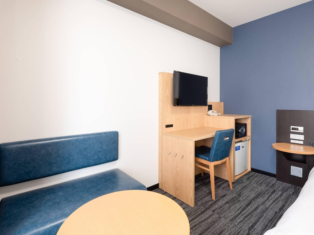 スタンダード ルーム クイーンベッド 1 台 禁煙 客室1 | コンフォートホテル成田