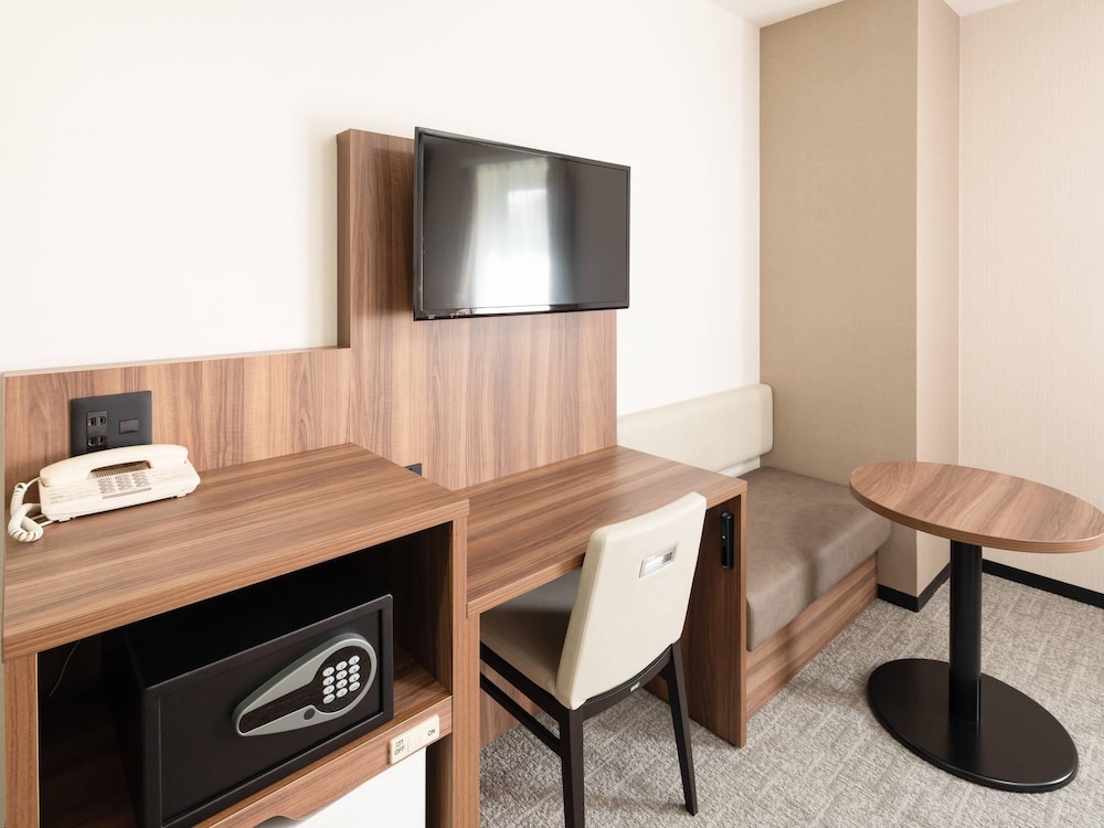 スタンダード ツインルーム シングルベッド 2 台 禁煙 客室2 | コンフォートホテル成田