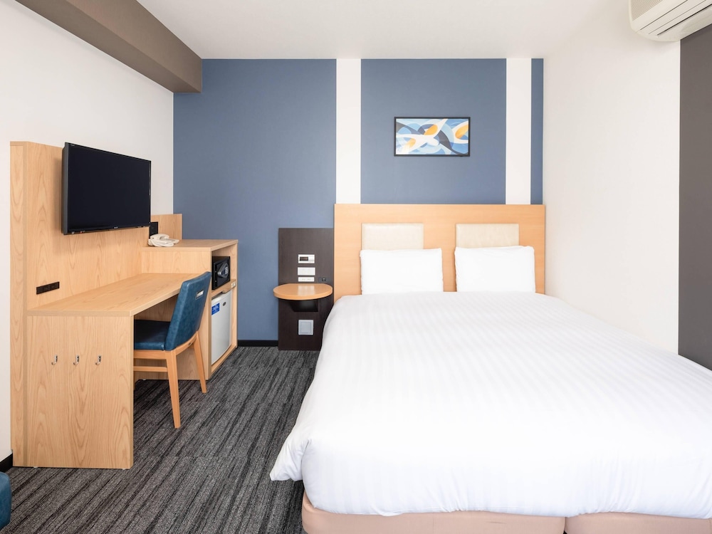 スタンダード ルーム クイーンベッド 1 台 禁煙 客室2 | コンフォートホテル成田