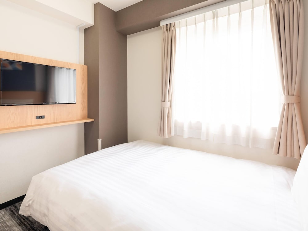 スタンダード ダブルルーム ダブルベッド 1台 禁煙 客室1 | コンフォートホテル成田