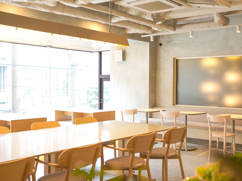 朝食スペース1 | the b 三軒茶屋