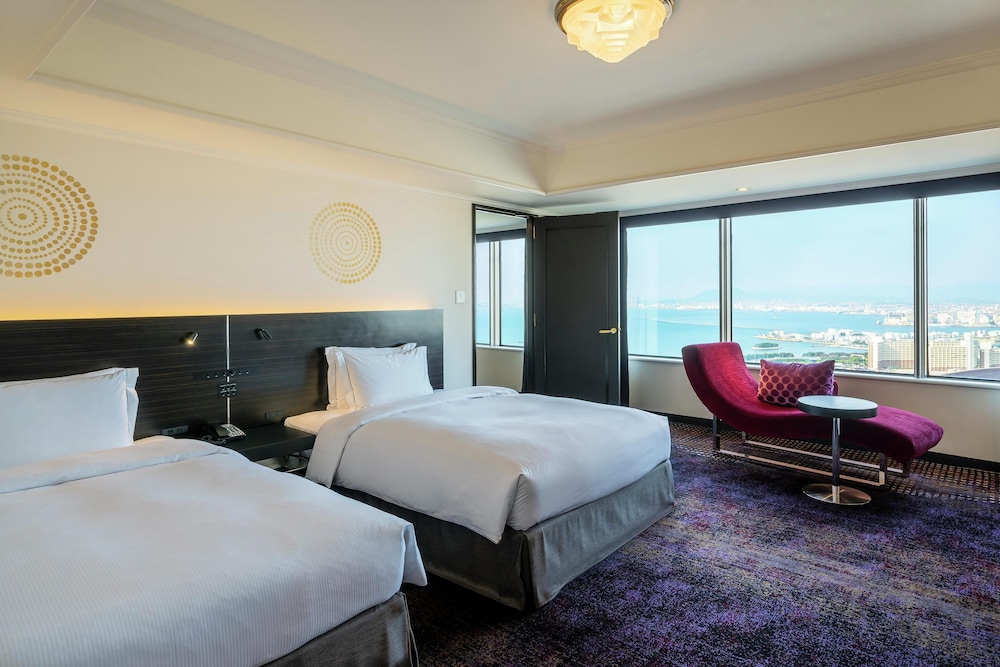 Executive Family Deluxe リビング エリア0 | ヒルトン福岡シーホーク