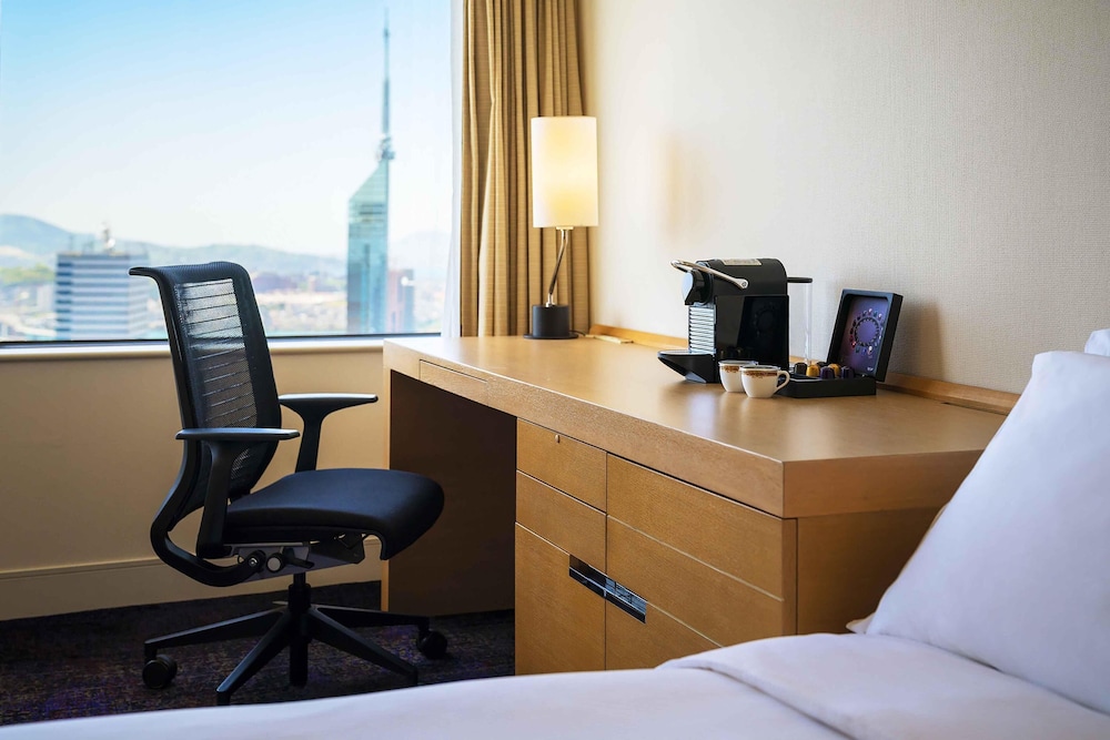 エグゼクティブ ルーム シングルベッド 2 台 客室1 | ヒルトン福岡シーホーク