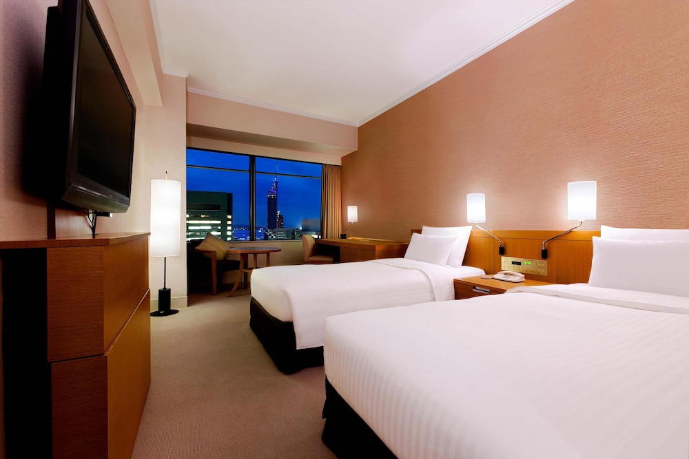 Twin Hilton Guestroom | ヒルトン福岡シーホーク