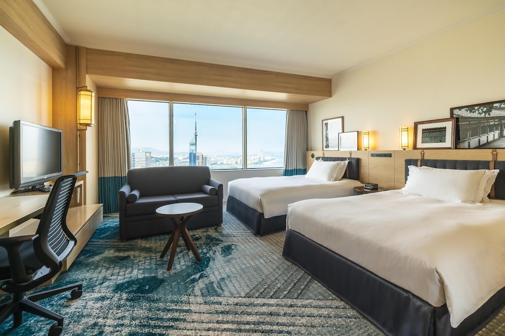 Twin Premium Deluxe | ヒルトン福岡シーホーク