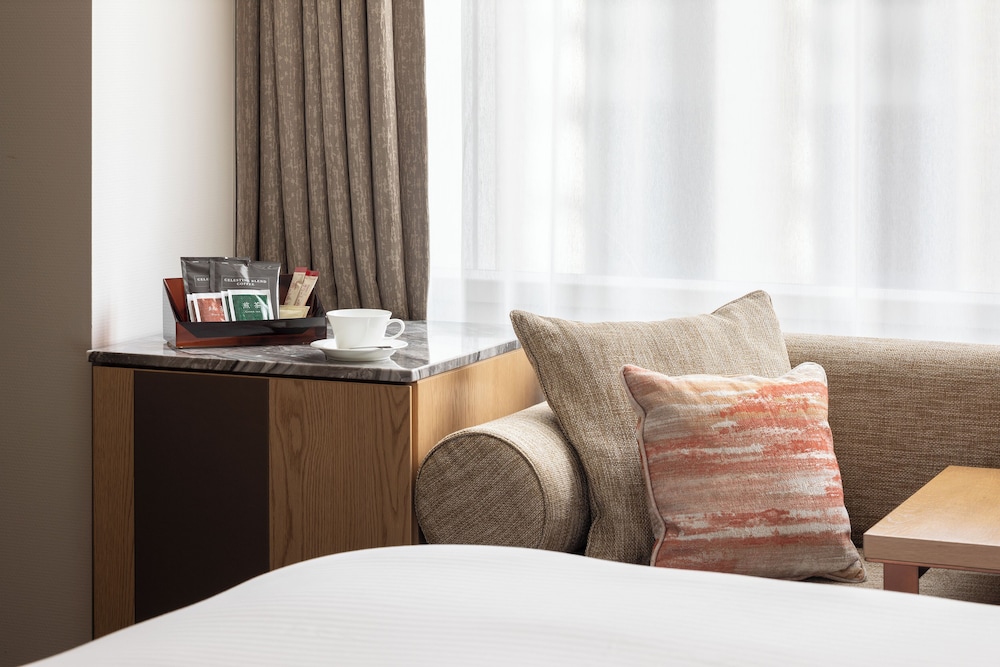 スーペリアワイドキング (禁煙) (246cm × 205cm) 客室1 | ホテル ザ セレスティン東京芝