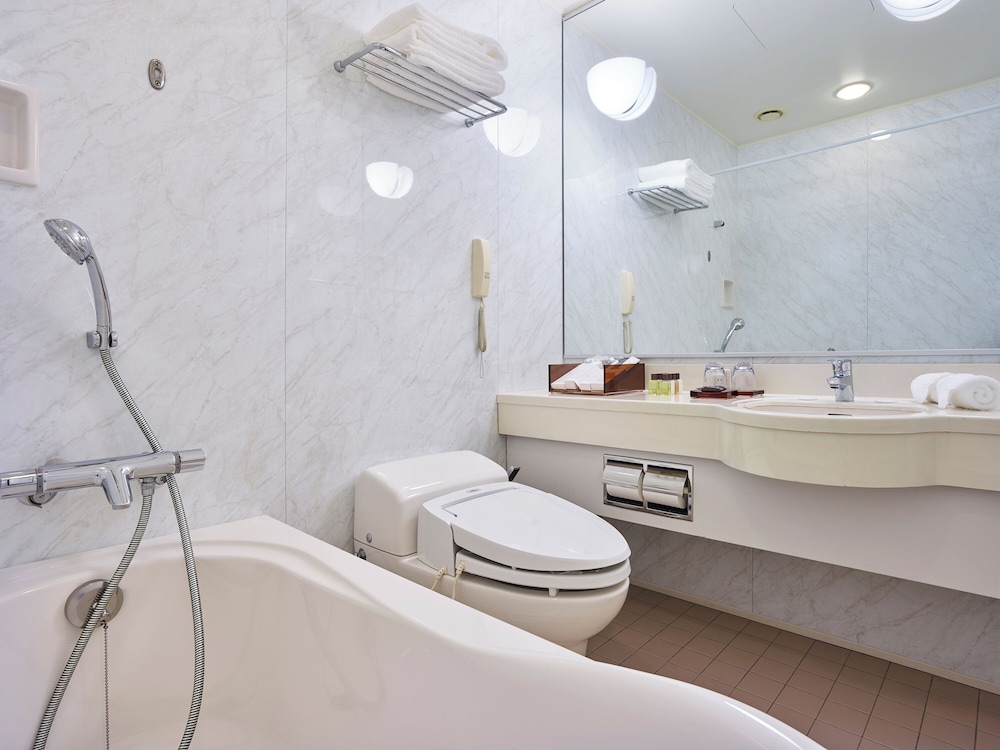 スーペリアワイドキング (禁煙) (246cm × 205cm) バスルーム0 | ホテル ザ セレスティン東京芝