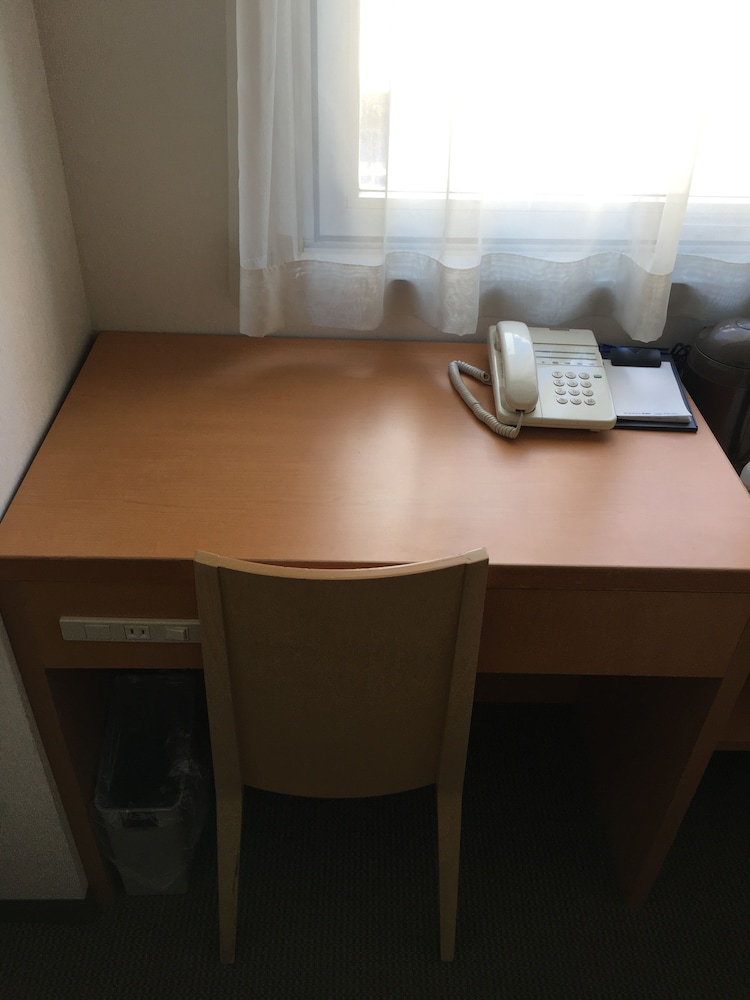 プチツイン　シングルベッド1台＋エキストラベッド1台　喫煙 客室1 | パールホテル茅場町