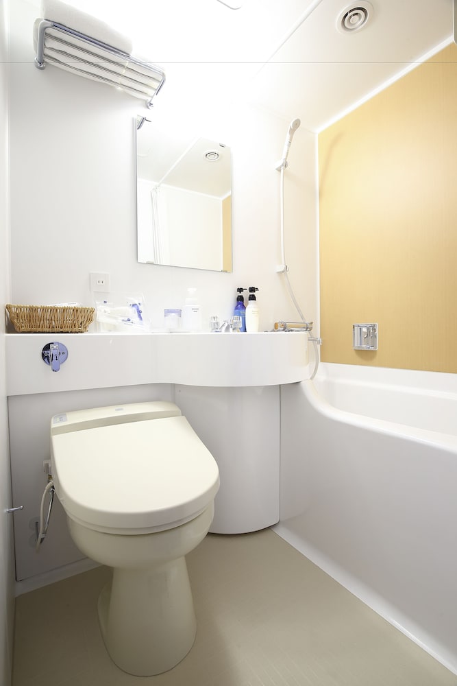 ツインルーム シングルベッド 2 台 禁煙 バスルーム0 | からすま京都ホテル