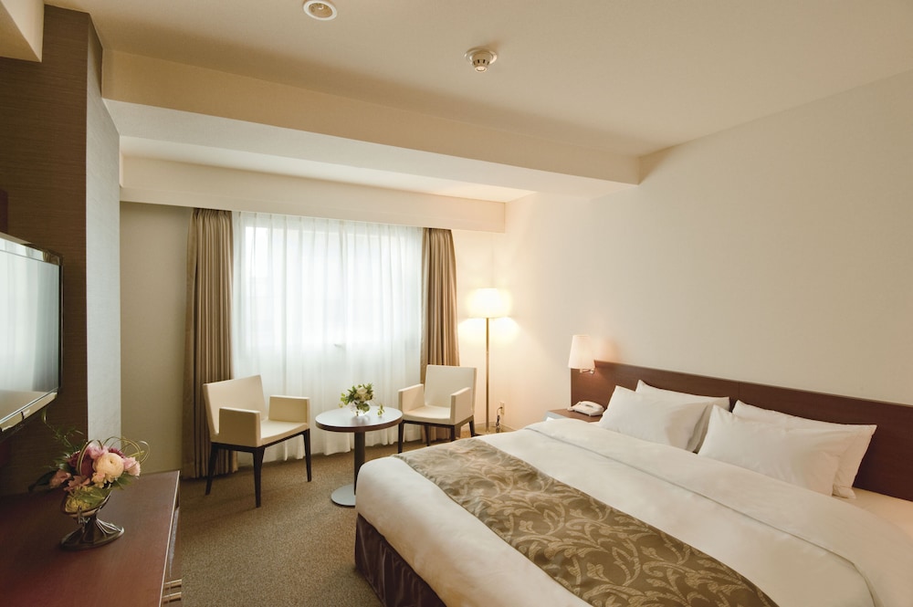 ダブルルーム ダブルベッド 1 台 喫煙可 | からすま京都ホテル