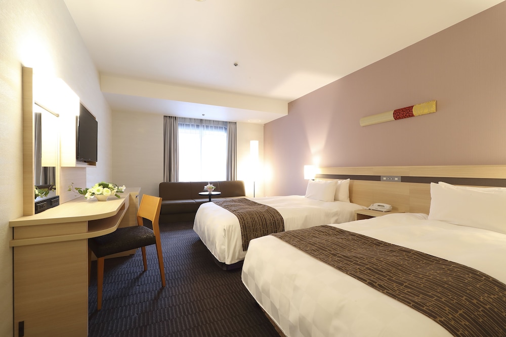 ツインルーム 禁煙 (25m2) | からすま京都ホテル