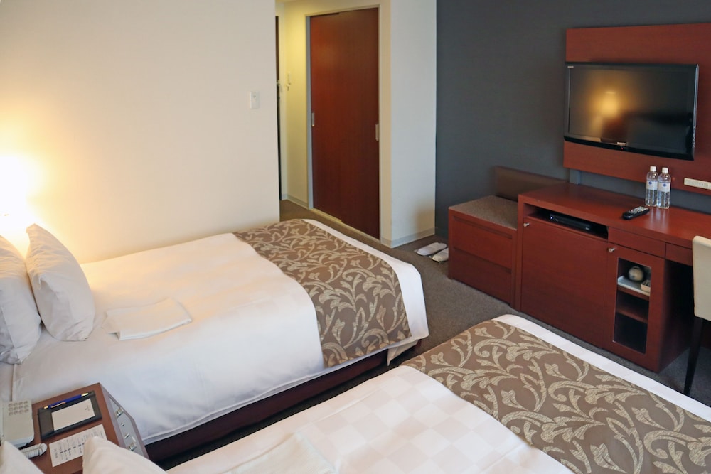 ツインルーム シングルベッド 2 台 喫煙可 客室2 | からすま京都ホテル