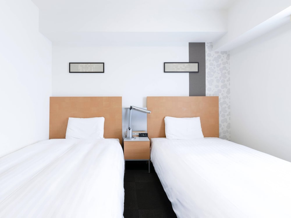 スタンダード ツイン ルーム（禁煙） 客室2 | コンフォート ホテル 中部国際空港