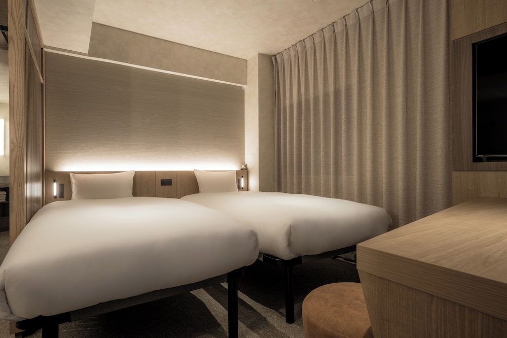 ファミリー4(禁煙) 客室3 | the b 赤坂