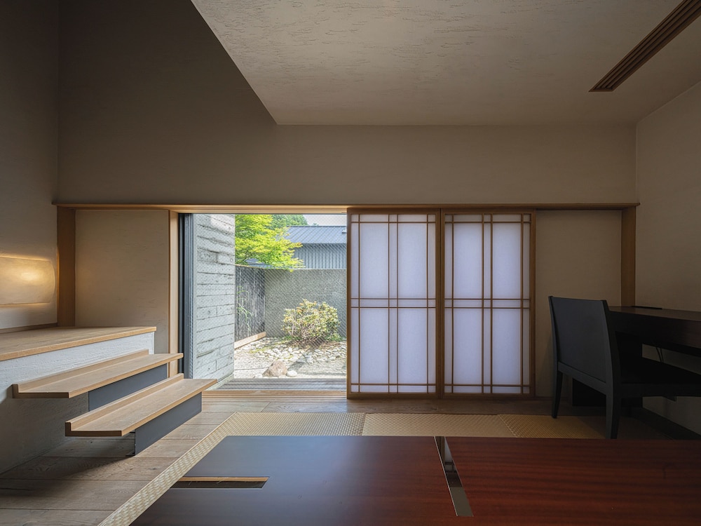 温泉メゾネット和洋室 部屋からの景観0 | 小樽リトリート 蔵群 by 温故知新