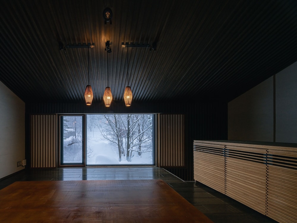 半露天温泉4ベッドスイート 部屋からの景観0 | 小樽リトリート 蔵群 by 温故知新