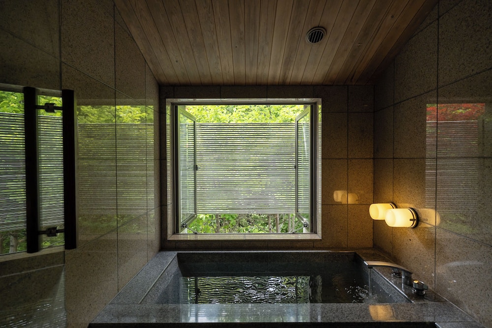 リバービュー 2階フラット 和洋室 禁煙 バスルーム0 | 小樽旅亭 藏群