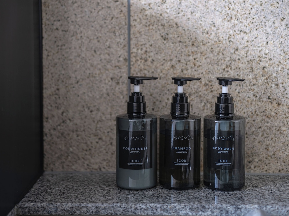 半露天温泉和洋スイート 客室の設備とサービス0 | 小樽リトリート 蔵群 by 温故知新