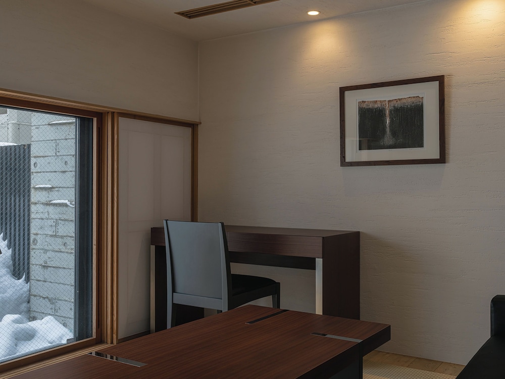 温泉メゾネット和洋室 客室3 | 小樽リトリート 蔵群 by 温故知新