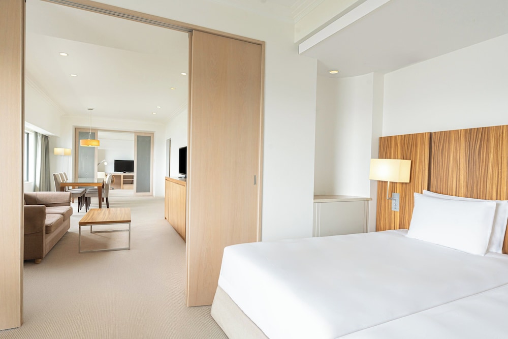 スイート 2 ベッドルーム クラブラウンジ利用可 シティビュー 客室3 | ANAクラウンプラザホテル神戸 By IHG