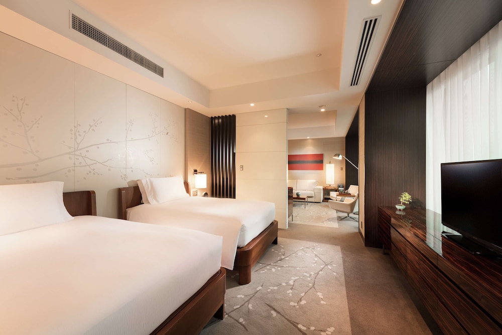 スイート シングルベッド 2 台 シティビュー コーナー 客室4 | コンラッド東京