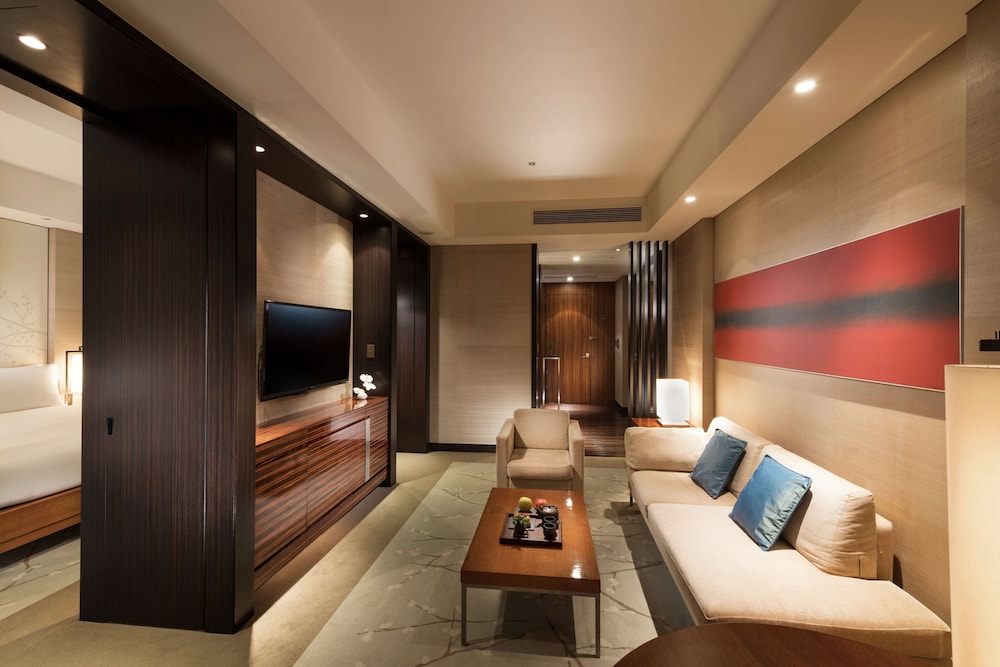 スイート キングベッド 1 台 ベイビュー 客室4 | コンラッド東京