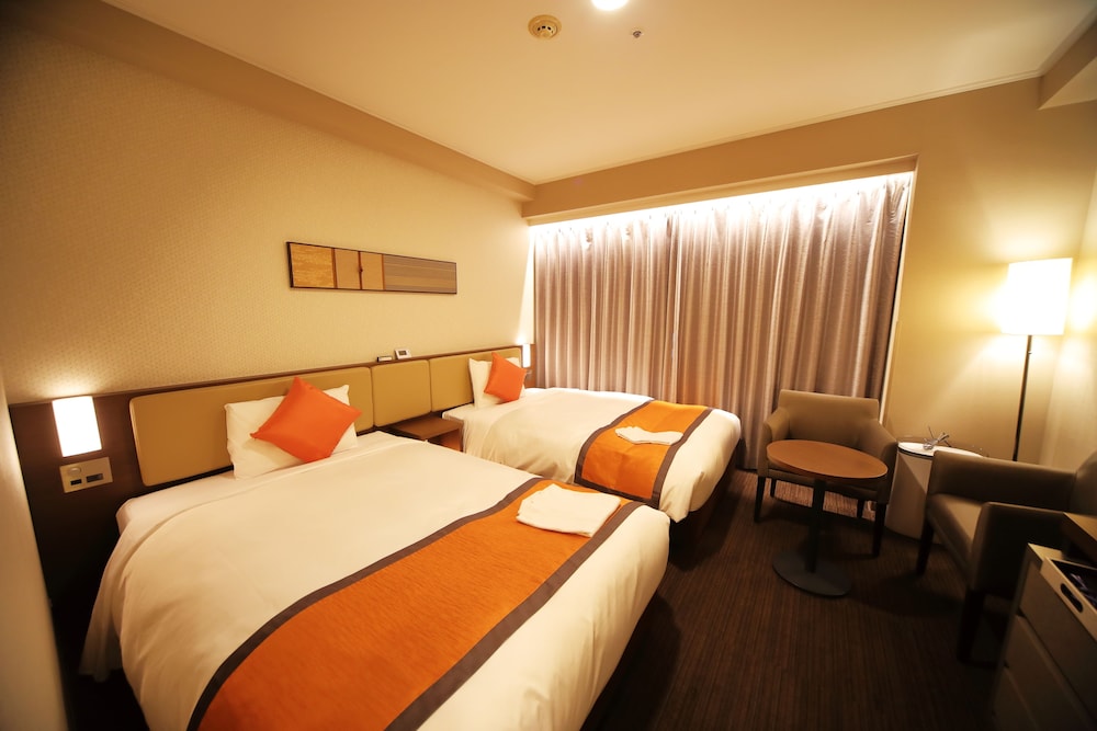 本館スタンダードツイン 禁煙 | ホテル サンルート 浅草