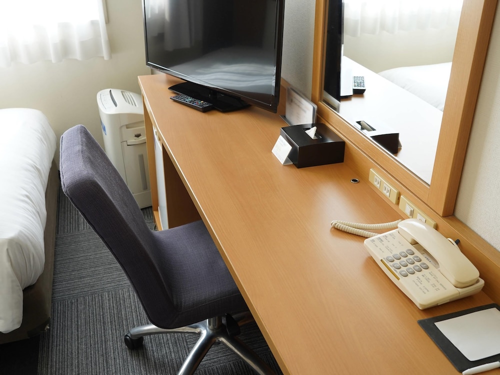 スタンダード ツインルーム シングルベッド 2 台 禁煙 客室3 | コンフォート ホテル 横浜関内