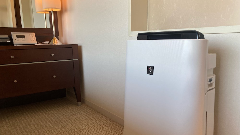 プレミアム ルーム シングルベッド 2 台 バリアフリー シティビュー (Club Lounge Access) 客室2 | ANAクラウンプラザホテル岡山 by IHG