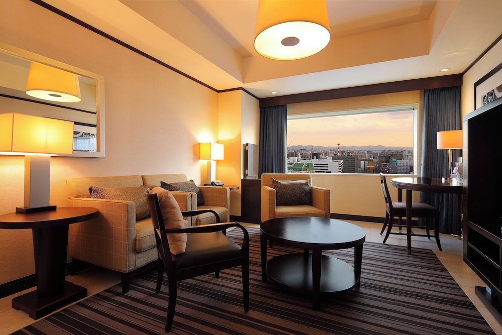 ジュニア スイート キングベッド 1 台 シティビュー | ANAクラウンプラザホテル岡山 by IHG