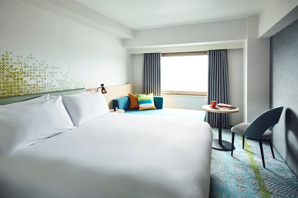 スタンダード ルーム キングベッド 1 台ソファーベッド付き (1 King Bed with Sofa) | Holiday Inn Kyoto Gojo by IHG