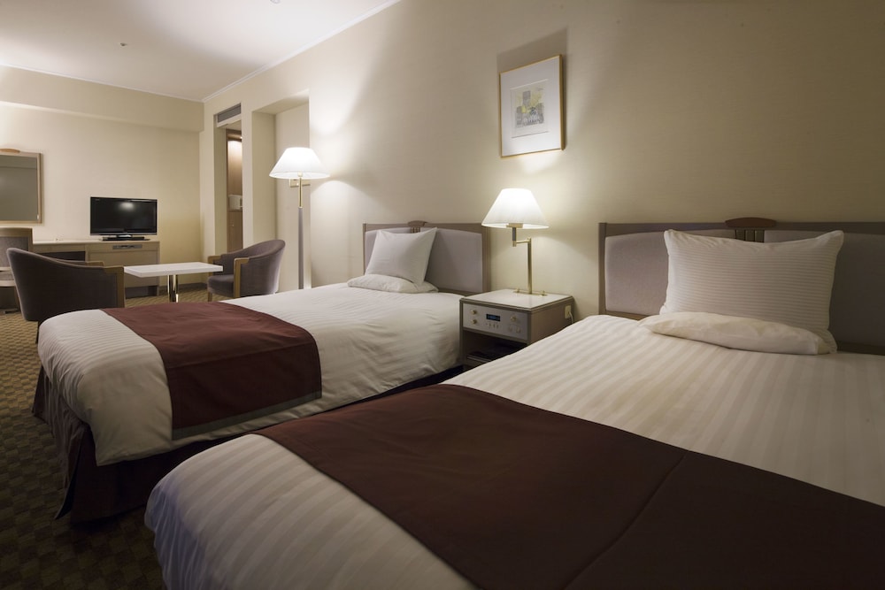 スーペリア ツインルーム 禁煙 | 都ホテル 四日市