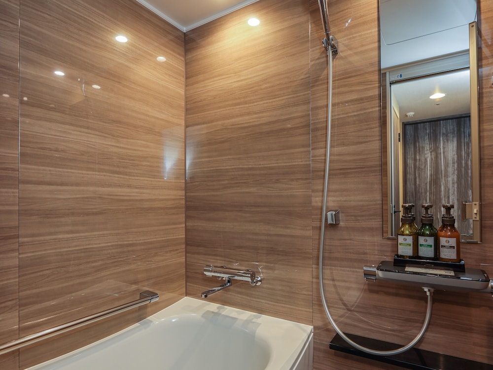 ラグジュアリー ツインルーム 禁煙 シティビュー バスルーム0 | ベイサイド ホテル アジュール竹芝・浜松町