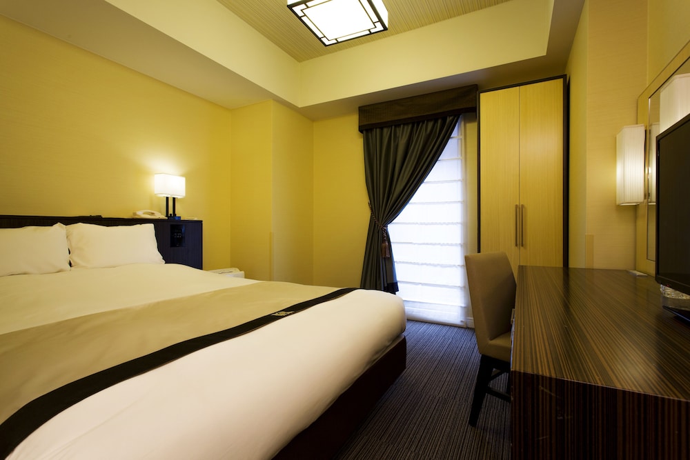 クイーンダブルルーム 禁煙 (18平米 160幅ベッド1台) | ホテルモントレ半蔵門