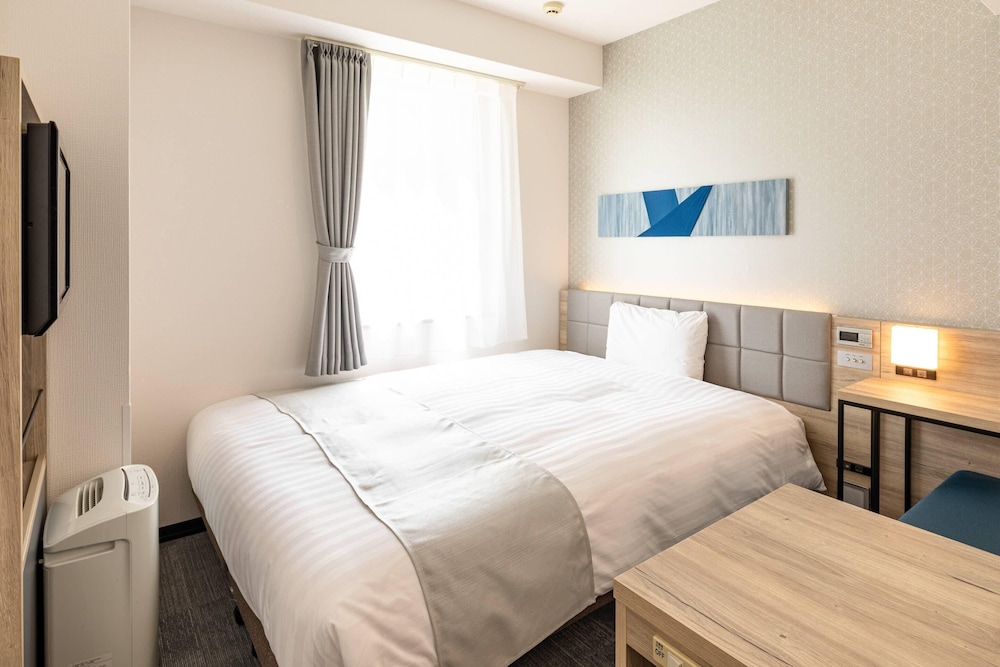 ルーム クイーンベッド 1 台 禁煙 (Compact) 客室5 | コンフォートホテル広島大手町