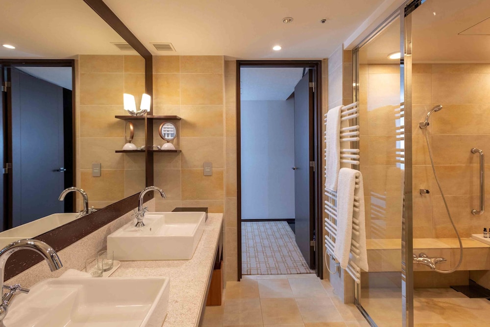 ルーム シングルベッド 2 台 バスルーム1 | ハイアット リージェンシー箱根リゾート アンド スパ