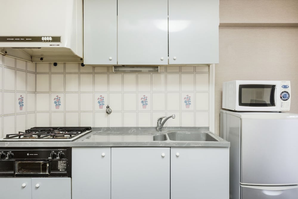 スタンダード トリプルルーム 禁煙 39平米 (清掃なし) 専用キッチン0 | ホテルマイステイズ大手前