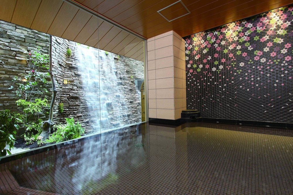 ファミリー ルーム 共用バスルーム バスルーム0 | 松井本館