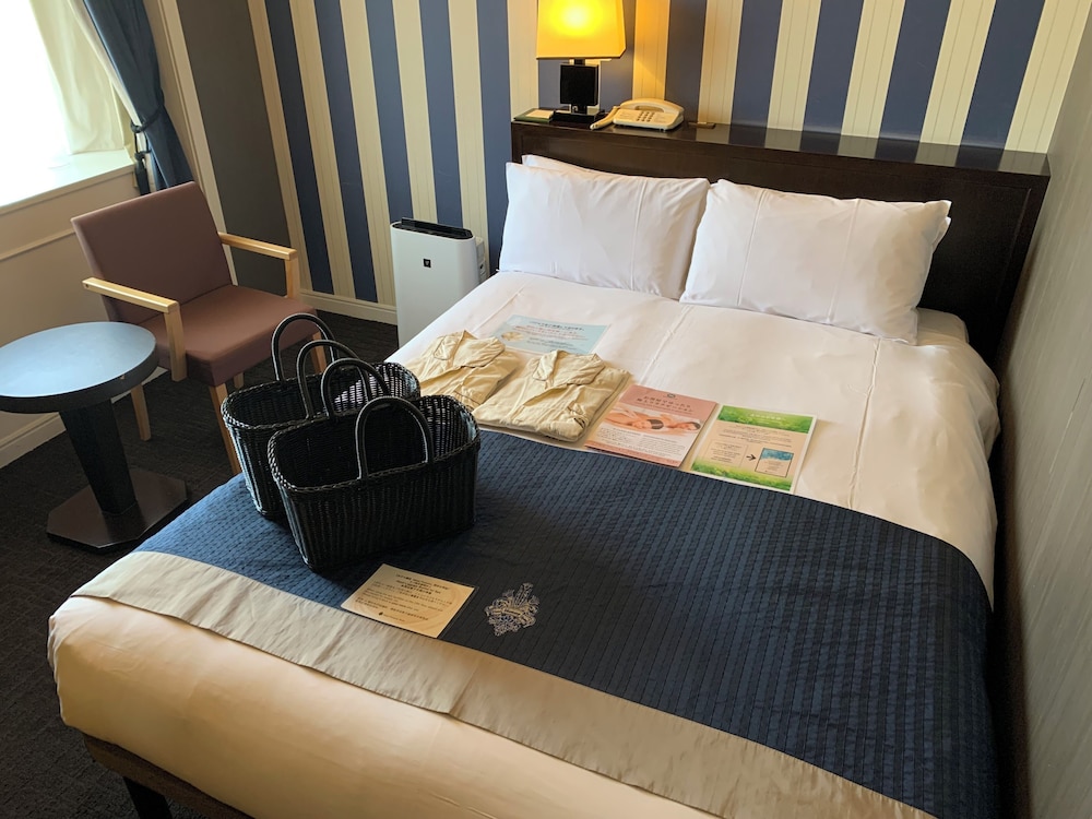 スタンダード ダブルルーム 20㎡ 禁煙 (140cm Bed) | ホテルモントレ京都