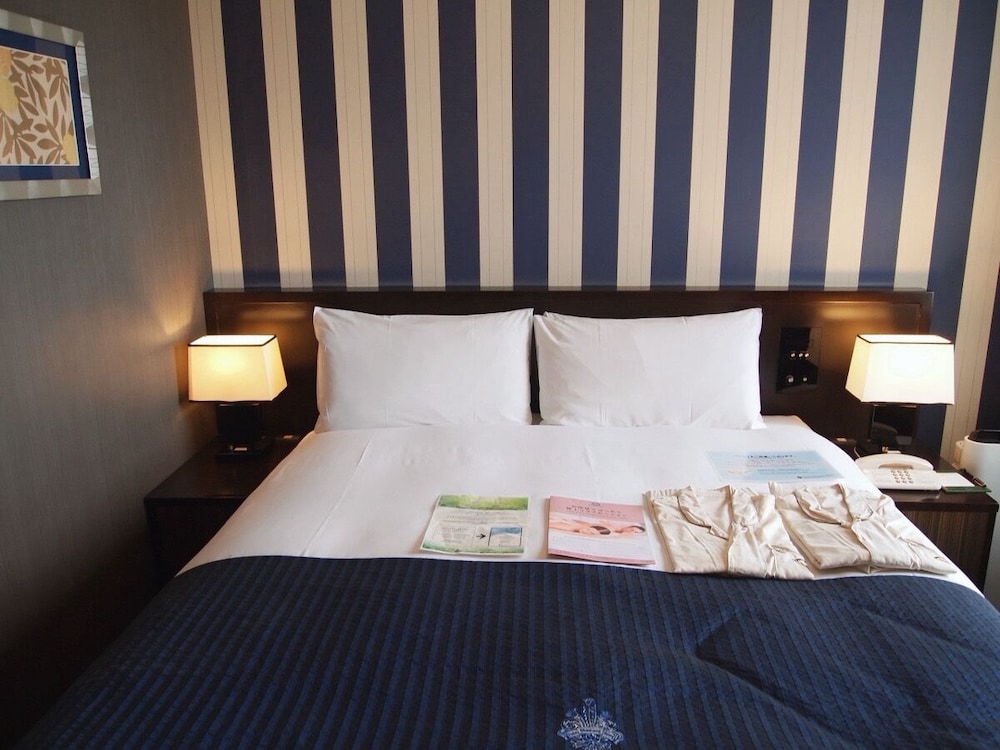 スタンダード ダブルルーム 20㎡ 禁煙 (140cm Bed) 客室22 | ホテルモントレ京都