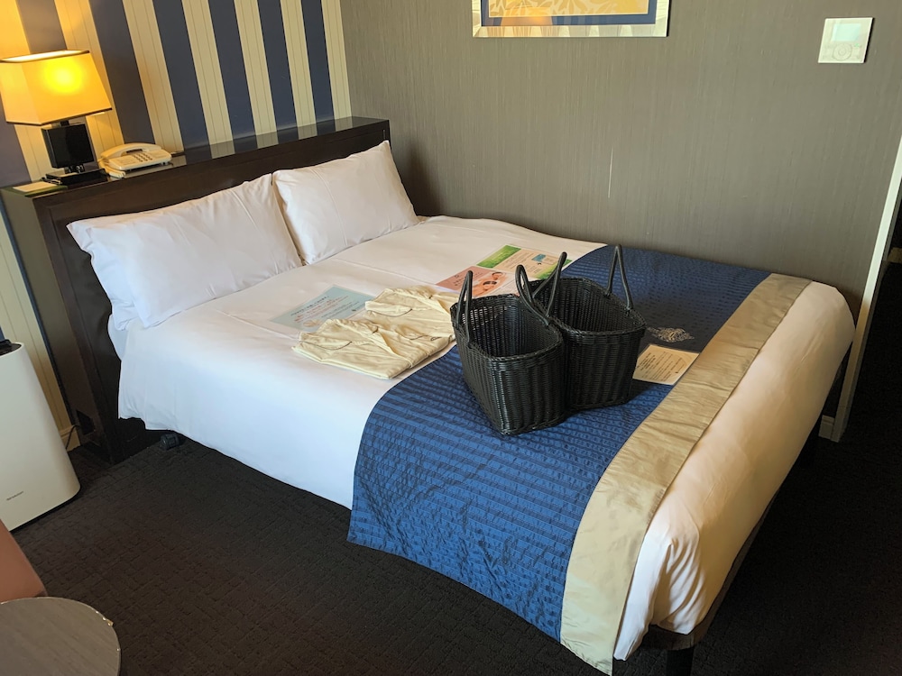 スタンダード ダブルルーム 20㎡ 禁煙 (140cm Bed) 客室20 | ホテルモントレ京都