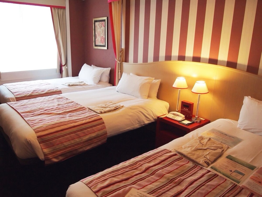 スーペリアトリプルルーム 26㎡ 禁煙 客室20 | ホテルモントレ京都