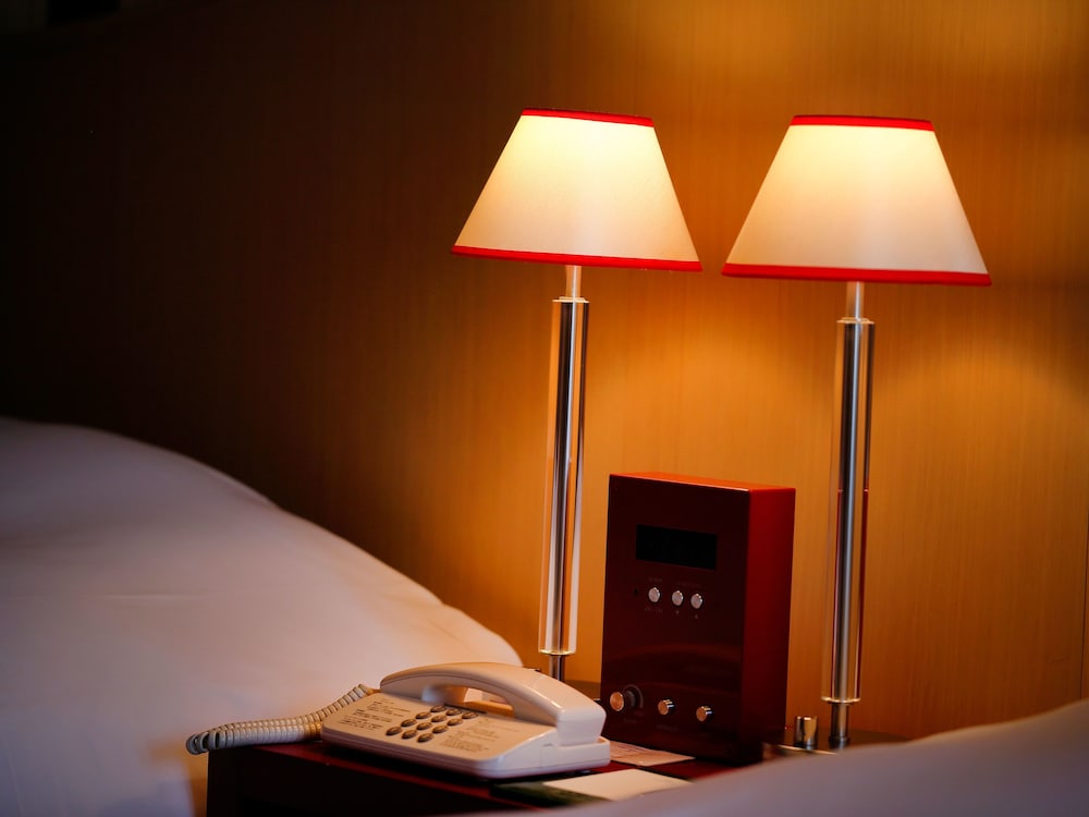 スーペリア ツインルーム (ベッド二台) 26㎡ 禁煙 客室2 | ホテルモントレ京都