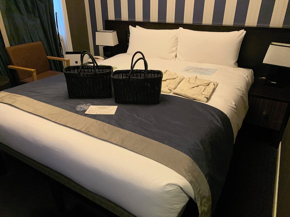 クイーン ダブルルーム 20㎡ 禁煙 (ベッド幅 160cm) 客室20 | ホテルモントレ京都