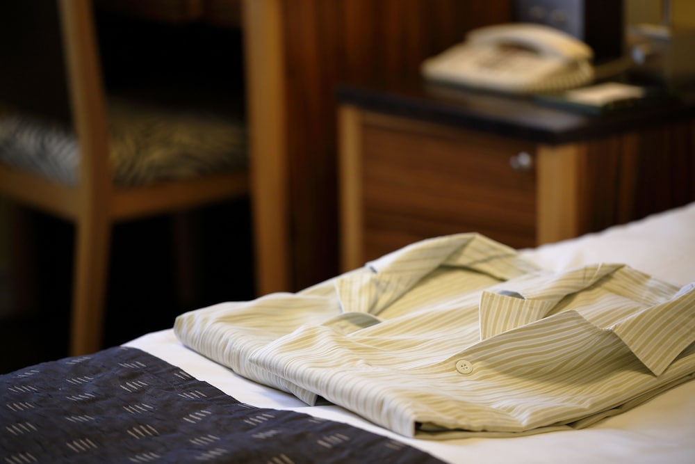 スモールダブルルーム　禁煙 客室の設備とサービス0 | ホテルモントレ ラ・スール福岡