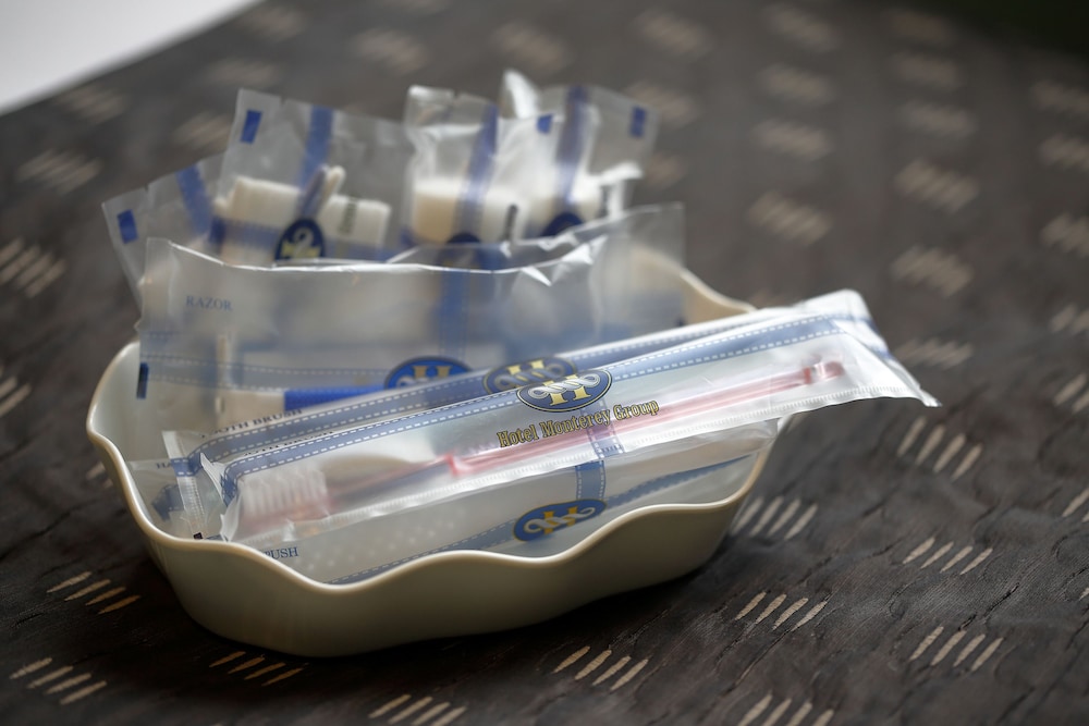 スモールダブルルーム　禁煙 客室の設備とサービス1 | ホテルモントレ ラ・スール福岡