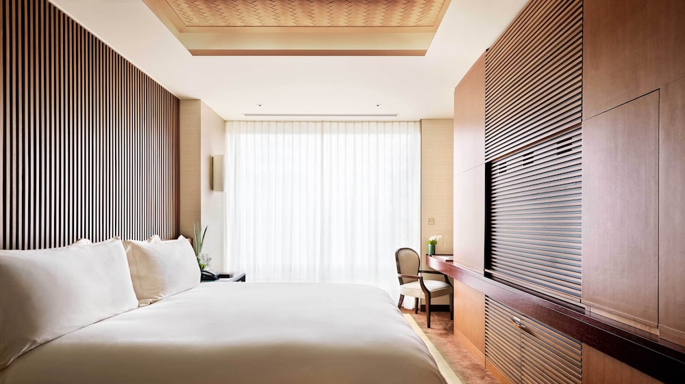 エグゼクティブ スイート キングベッド 1 台 客室1 | ザ・ペニンシュラ東京