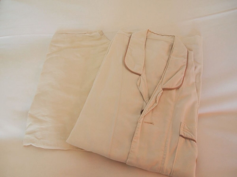 ダブルルーム 18平米 禁煙 客室12 | ホテルモントレ ラ・スール大阪